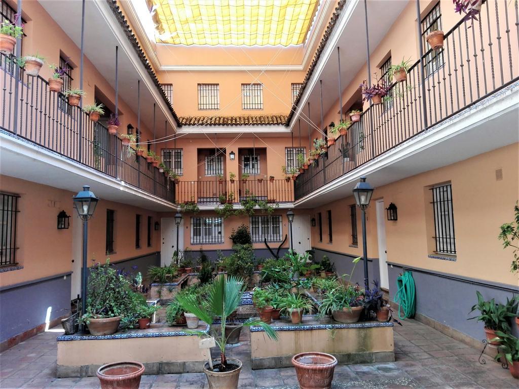 セビリアDuplex En Corral De Vecinos San Bernardoアパートメント エクステリア 写真