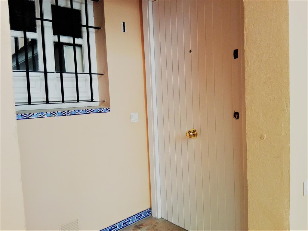セビリアDuplex En Corral De Vecinos San Bernardoアパートメント エクステリア 写真