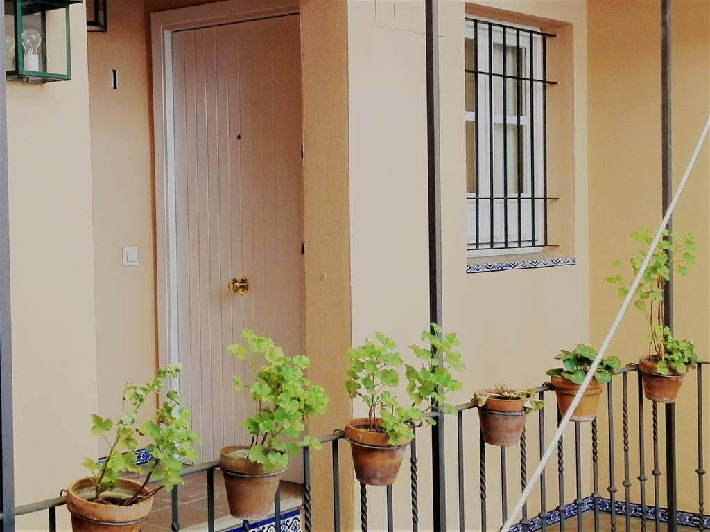 セビリアDuplex En Corral De Vecinos San Bernardoアパートメント エクステリア 写真